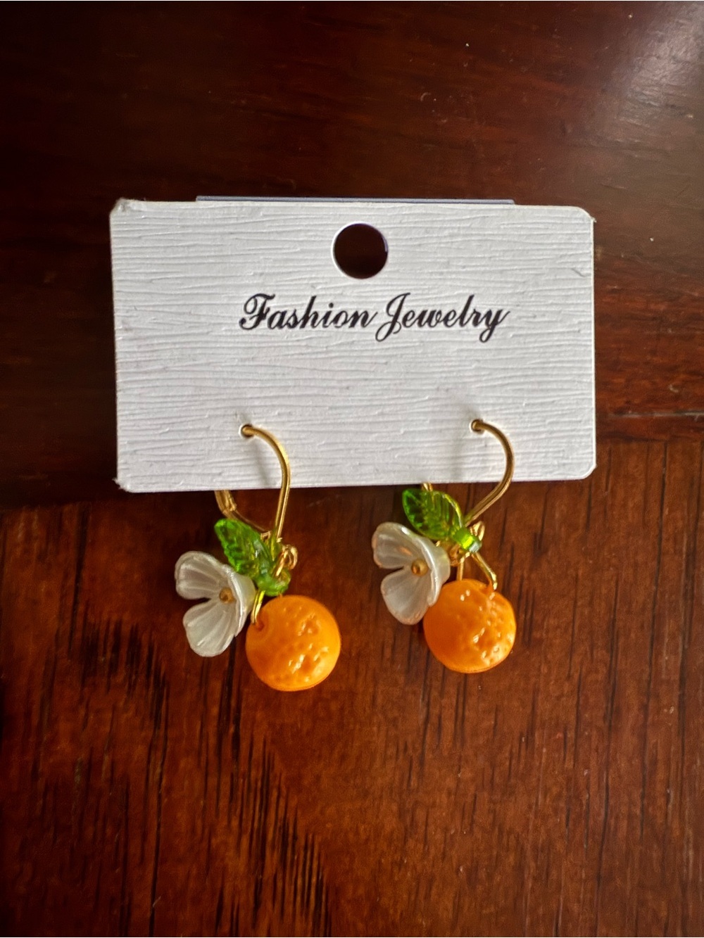 NWOT Orange blossom earrings